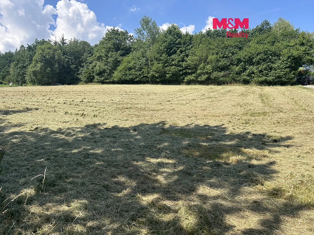 Prodej stavebního pozemku 3689 m²